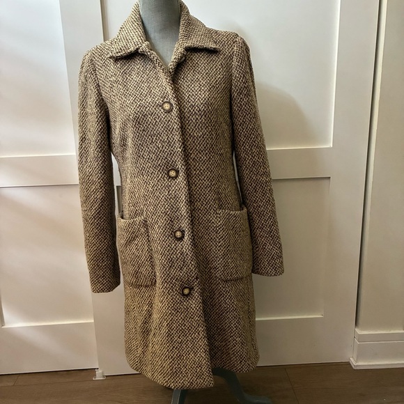 J. McLaughlin Jackets & Blazers - J. McLaughlin Houndstooth Jacket in Brown and Cream, size 2, wool blend